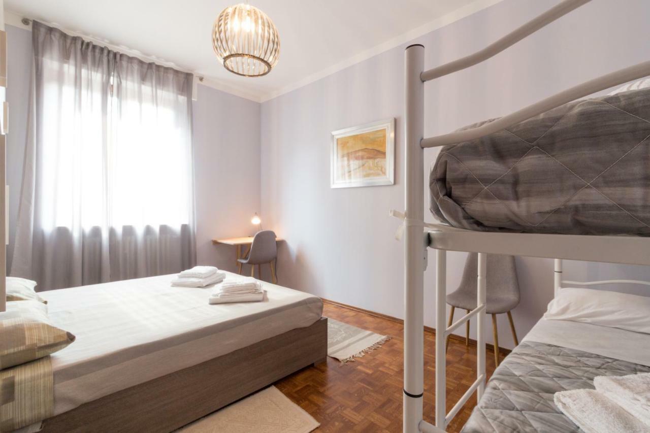 Apartamento Bilocale Centro Biella Exterior foto